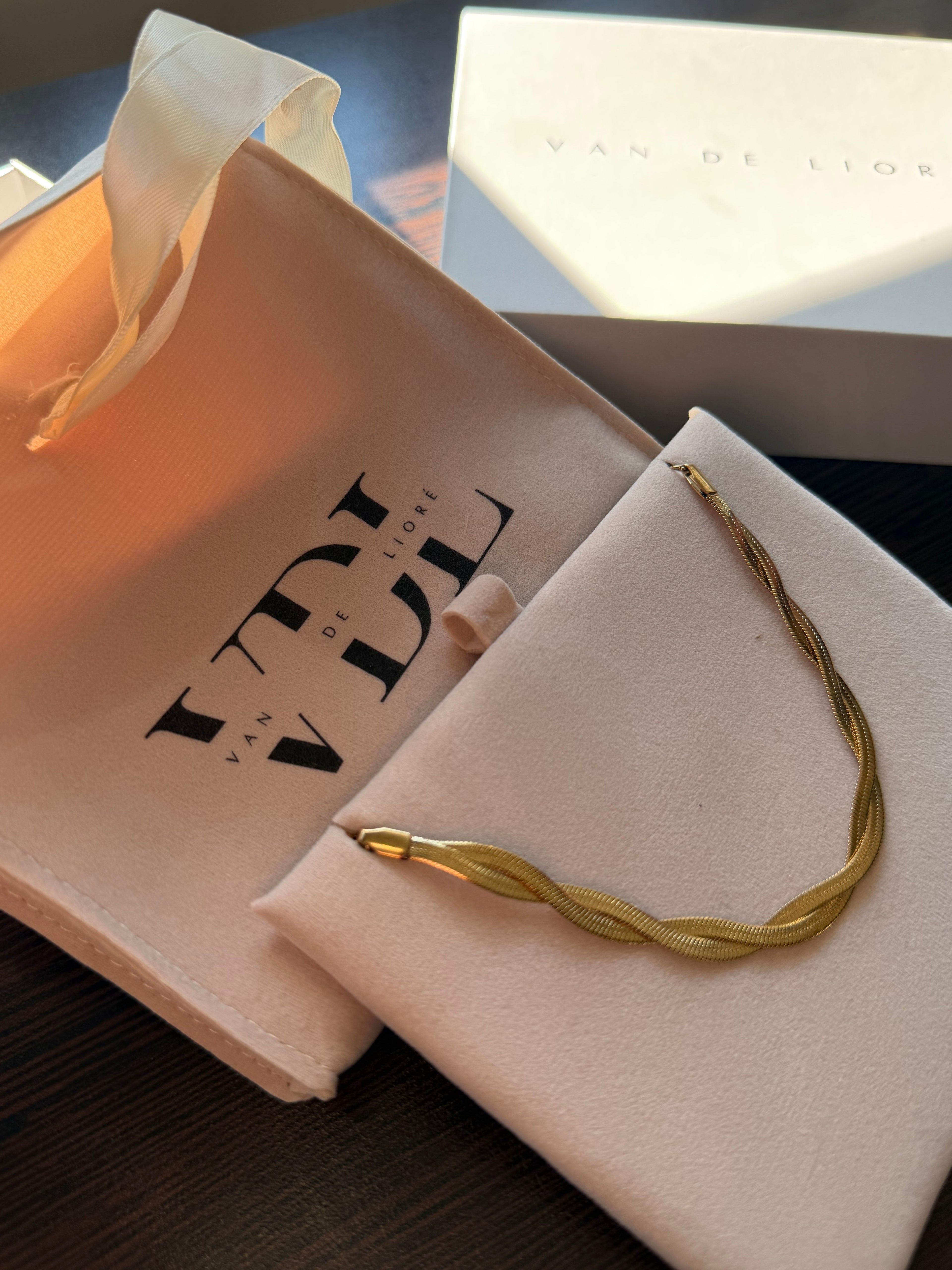 Elysian Vela Bracelet